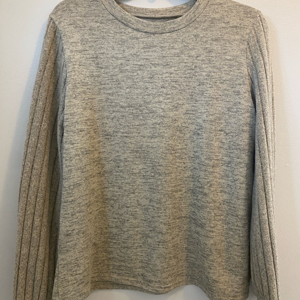 Women’s tan long sleeve shirt